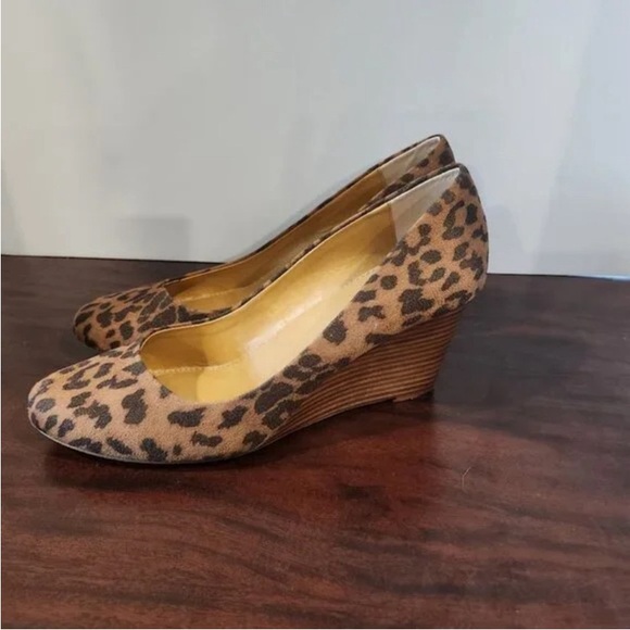 Nine West Leopard Print Wedges 11 - Picture 1 of 4